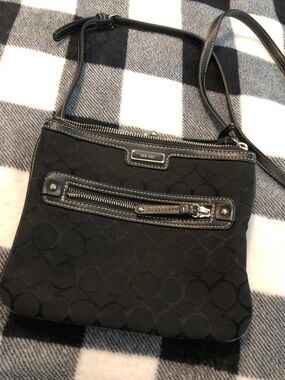 Nine West Black Patterned Crossbody with Front Zip